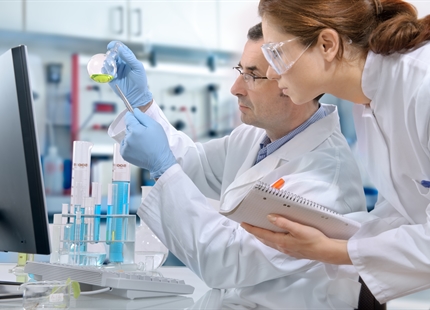 Overførslen af influenzavirus afhænger af relativ luftfugtighed og temperatur